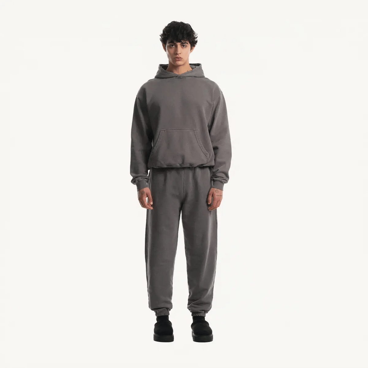 Pigment Oversized Hoodie